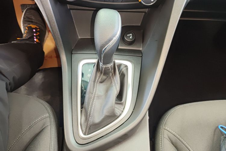 别克 英朗 2021款 1.3T 自动轻混动进取型中控内饰18