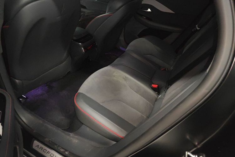 ARCFOX极狐 极狐 阿尔法S(ARCFOX αS) 2022款 HI版 进阶版中控内饰7004