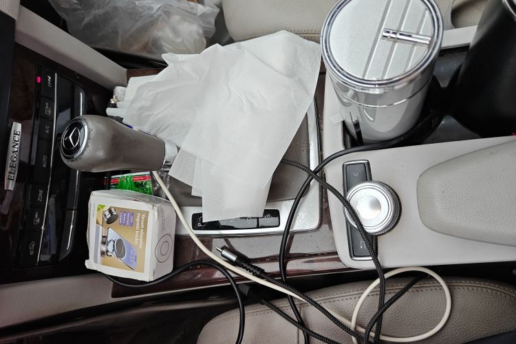 奔驰E级 2010款 E 260 L CGI优雅型中控内饰18