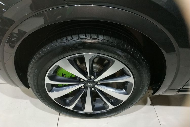 理想汽车 理想ONE 2020款 增程6座版车身外观6007