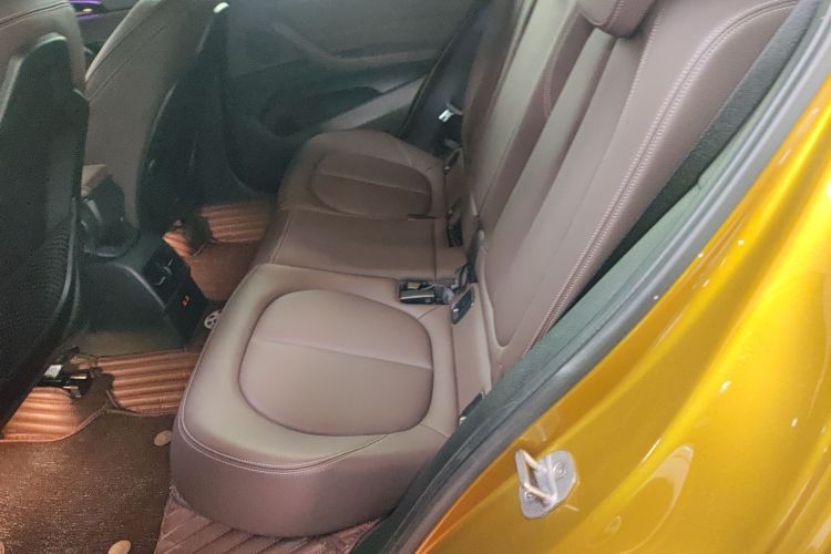 宝马X2 2020款 sDrive25i 领先型M越野套装中控内饰7004