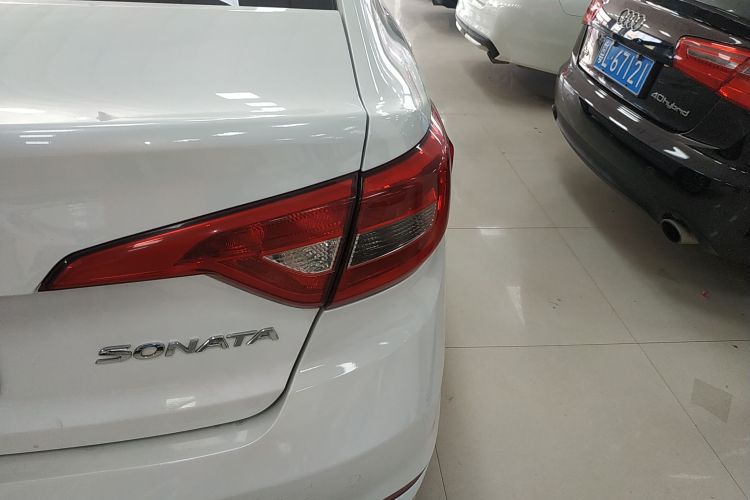 现代 索纳塔 2015款 2.0L GLS智能型车身外观9