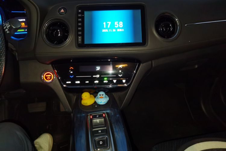 思铭 东风本田X-NV 2020款 风驰版中控内饰16