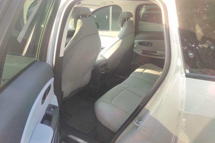 蔚来ES6 2020款 420KM 运动版中控内饰7004