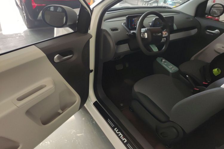 长安启源 长安Lumin 2023款 301km 蜜沁款中控内饰20