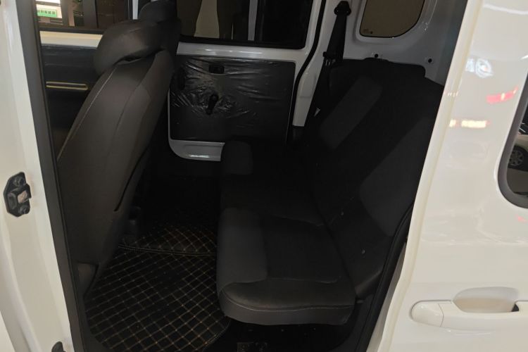 五菱汽车 五菱之光新能源 2025款 201km 舒适型中控内饰7004