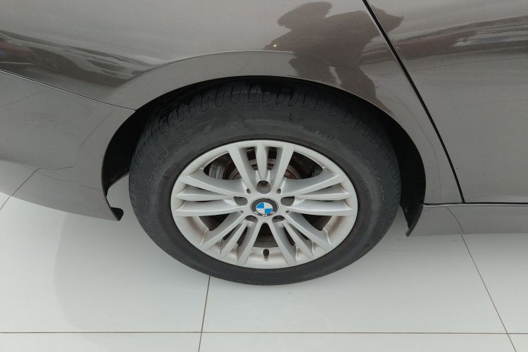 宝马3系 2014款 320Li 时尚型车身外观6008