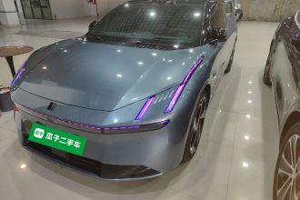 领克Z10 2024款 95kWh 702km四驱智驾Ultra