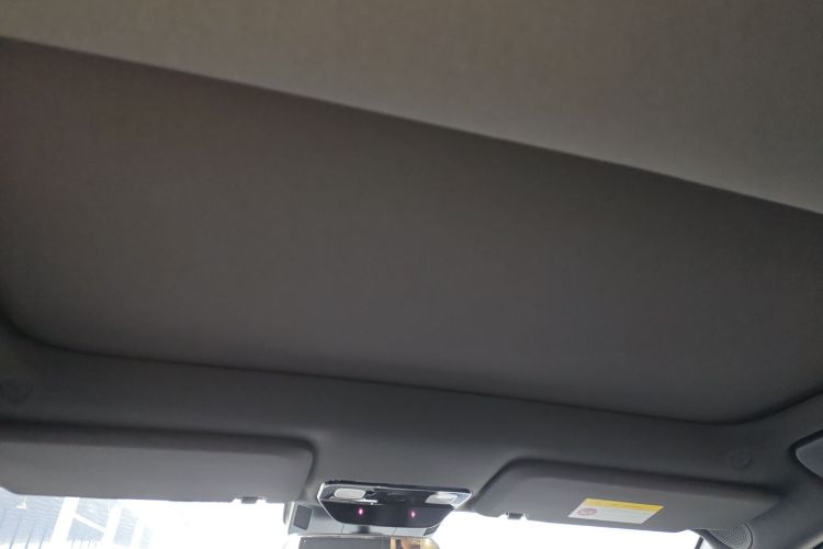 理想汽车 理想L7 2023款 Air中控内饰22