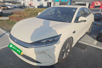 比亚迪 秦L 2025款 EV 545KM超越型