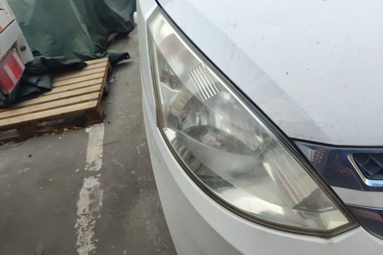 五菱汽车 五菱荣光V 2016款 1.5L标准型车身外观6006