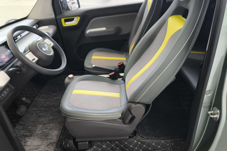 五菱汽车 宏光MINIEV 2022款 GAMEBOY 300km 玩咖款 磷酸铁锂中控内饰19