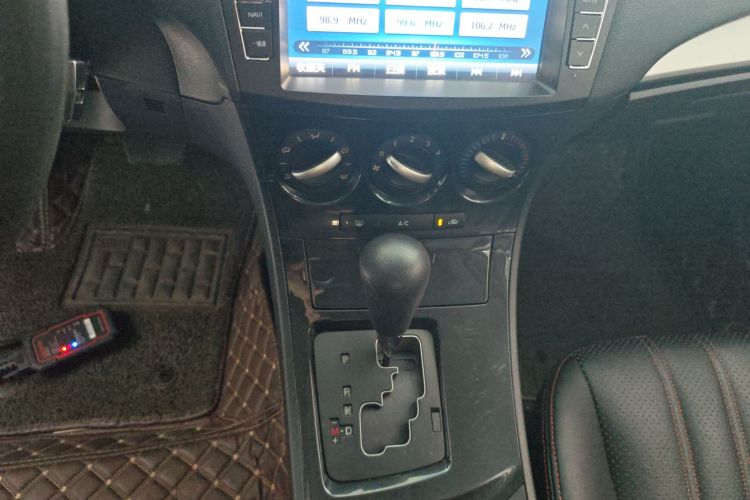 马自达3星骋 2015款 两厢 1.6L 自动精英型中控内饰18