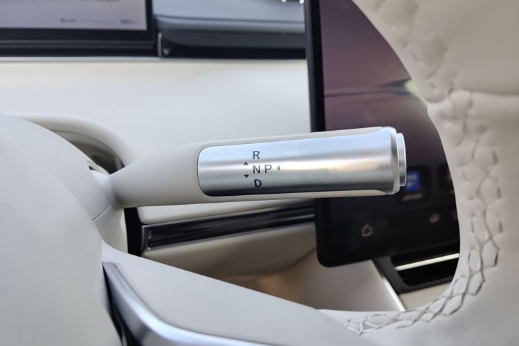 鸿蒙智行 智界S7 2024款 Pro 后驱长航版中控内饰18