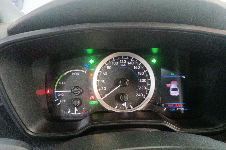 丰田 雷凌 2022款 双擎 1.8H E-CVT豪华版中控内饰14