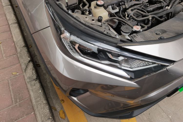 丰田 RAV4荣放 2020款 双擎 2.5L E-CVT四驱旗舰版车身外观8