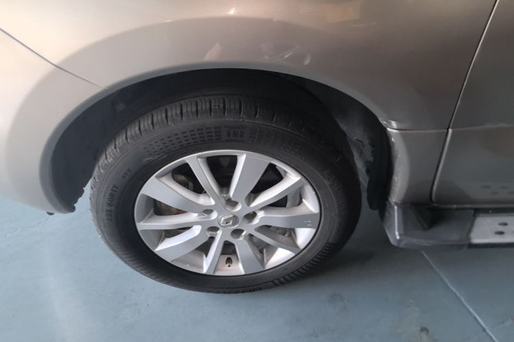 雷诺 科雷傲(进口) 2014款 改款 2.0L 两驱时尚版车身外观6007