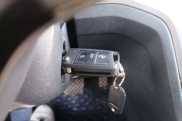 大众 凌渡 2015款 330TSI DSG舒适版中控内饰11