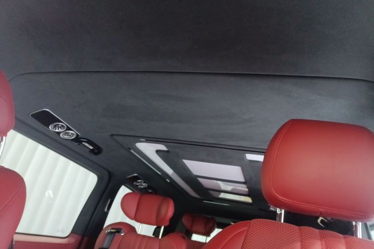 奔驰 威霆 2021款 2.0T 商务版 7座中控内饰22