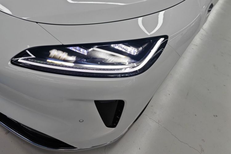 鸿蒙智行 尚界H5 2025款 增程 Max局部细节36