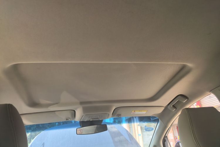 别克GL8 2017款 25S 舒适型 国V中控内饰22