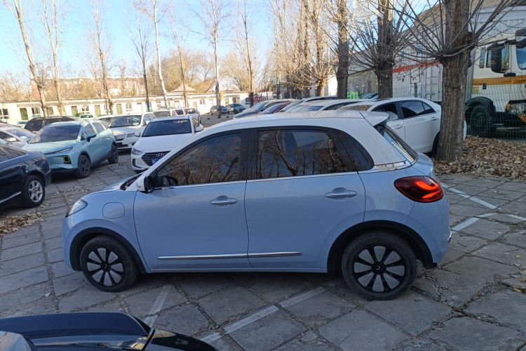 五菱汽车 五菱缤果 2023款 410km 灵犀尊享款车身外观6003