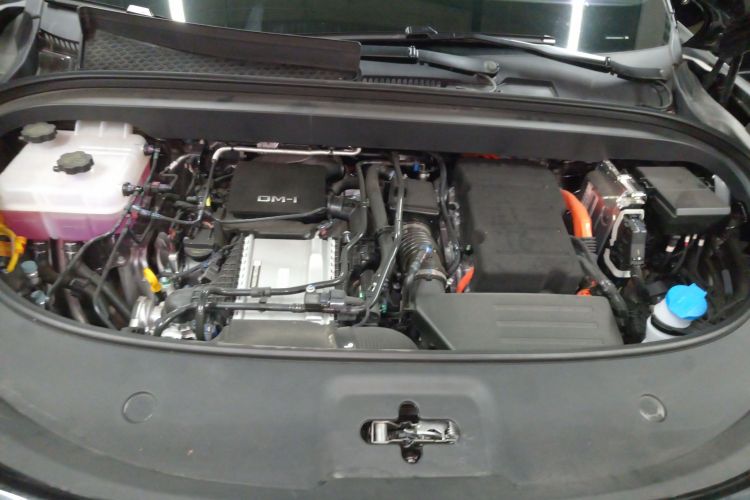 比亚迪 唐L 2025款 DM 215KM激光雷达旗舰型局部细节24