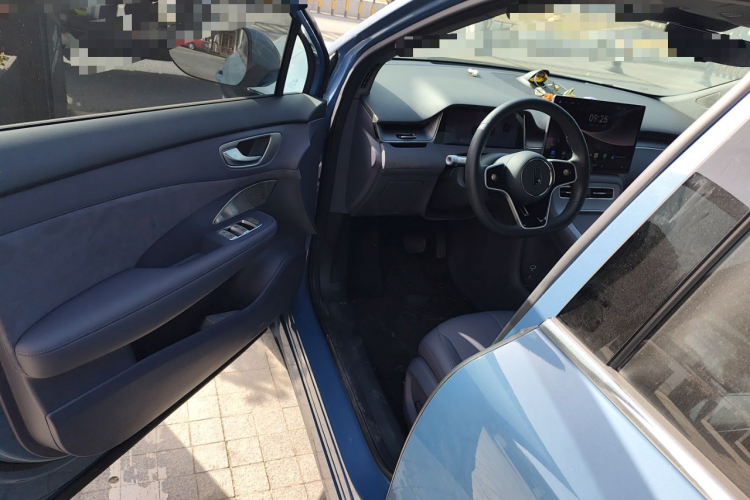 鸿蒙智行 尚界H5 2025款 纯电 Pro 长续航中控内饰20