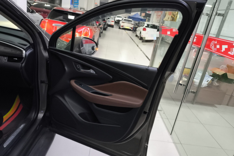 别克 昂科威 2017款 28T 四驱精英型中控内饰42