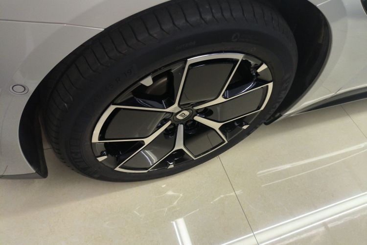 小米汽车 小米SU7 2024款 后驱超长续航高阶智驾Pro版车身外观6007
