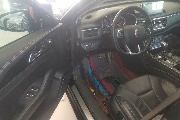 红旗H5 2019款 30TD 型动版中控内饰7003