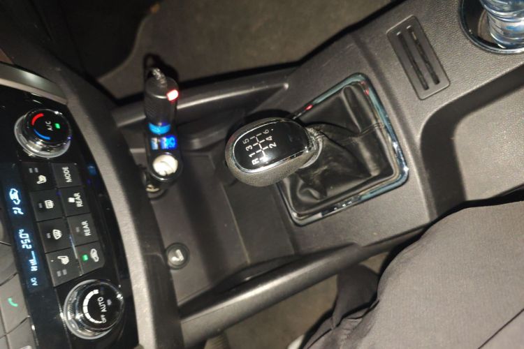 比速汽车 比速T5 2017款 1.5T 手动尊贵型局部细节18