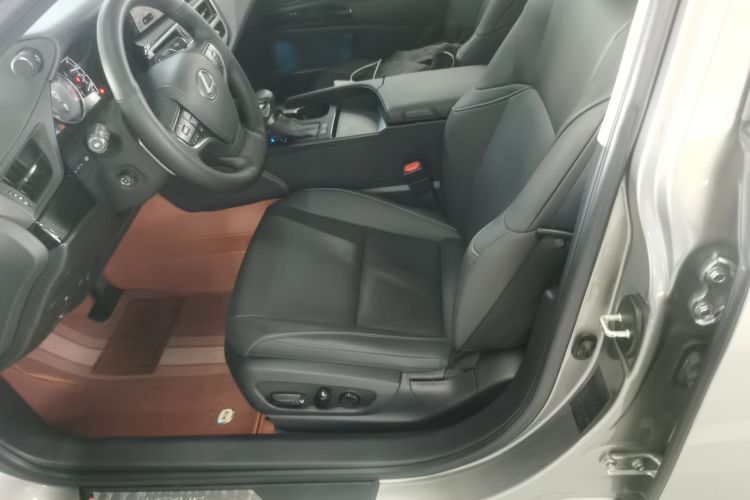 雷克萨斯ES 2022款 200 卓越版局部细节19