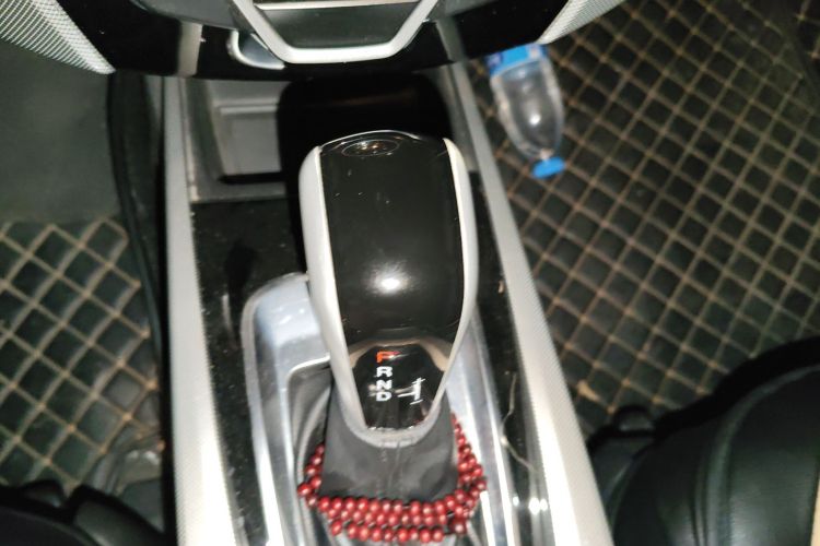 纳智捷 优6 SUV 2017款 1.8T 科技超值型局部细节18