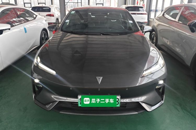 深蓝汽车 深蓝L07 2024款 230Max乾崑智驾ADS SE增程版车身外观2