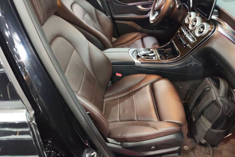 奔驰GLC 2019款 改款 GLC 260 L 4MATIC 豪华型局部细节41