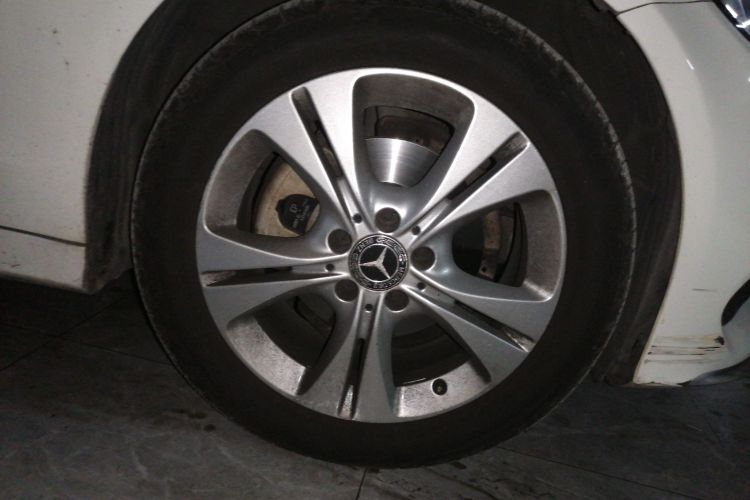 奔驰C级(进口) 2017款 改款 C 180 旅行轿车车身外观6007