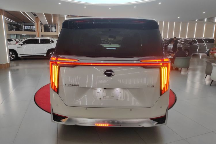 广汽传祺 传祺E9 2023款 E9 MAX车身外观6