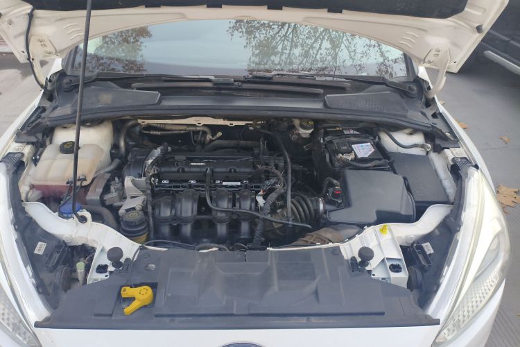 福特 福克斯 2018款 两厢经典 1.6L 自动风尚型智行版局部细节24