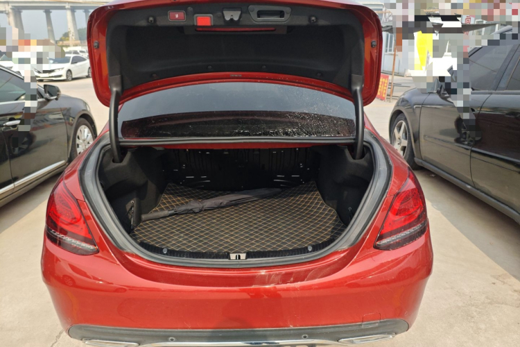 奔驰C级 2021款 C 260 L 运动版局部细节23