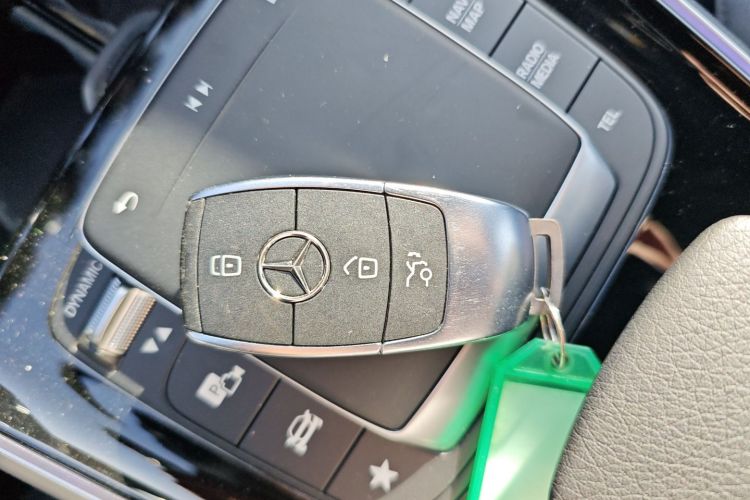 奔驰GLA 2023款 GLA 220中控内饰7001