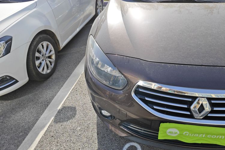 雷诺 风朗 2013款 2.0L 时尚版车身外观6006