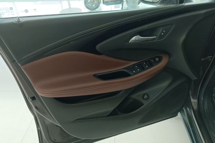 别克 昂科威 2021款 532T 两驱豪华型中控内饰47