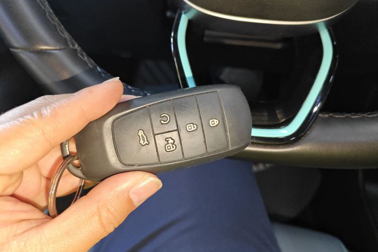 埃安 AION Y 2023款 Younger 星耀版中控内饰11