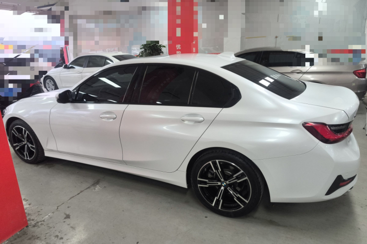 宝马3系 2021款 改款二 320i 运动套装车身外观6003