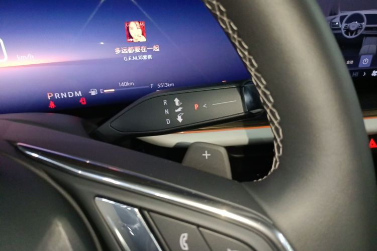 别克 2025款 昂科威Plus 四驱Avenir艾维亚中控内饰18