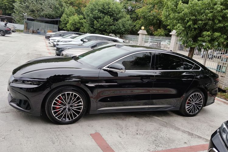 比亚迪 汉 2025款 EV 701KM尊享型车身外观4