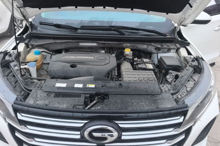 广汽传祺 传祺GS4 2021款 270T 自动豪华智联版机舱底盘24