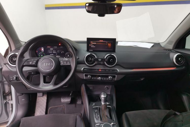 奥迪Q2L e-tron 2022款 Q2L e-tron 纯电智享型中控内饰7002