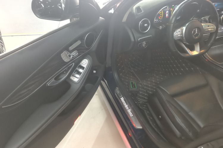 奔驰C级 2020款 C 260 L 运动版中控内饰7003